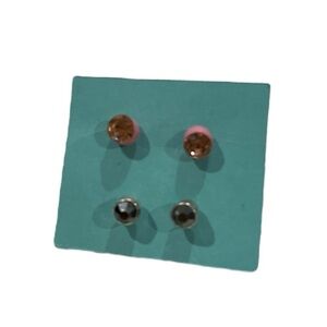 Set of Stud Earrings